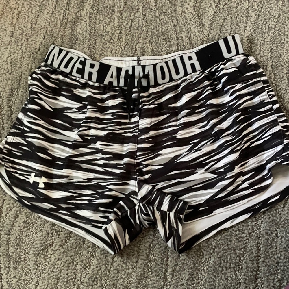 Under Armour Printed Shorts- Loose